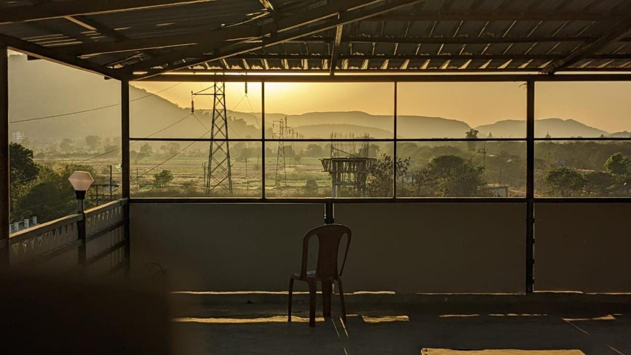 Blue Bell Homestay Lonavla Exterior foto