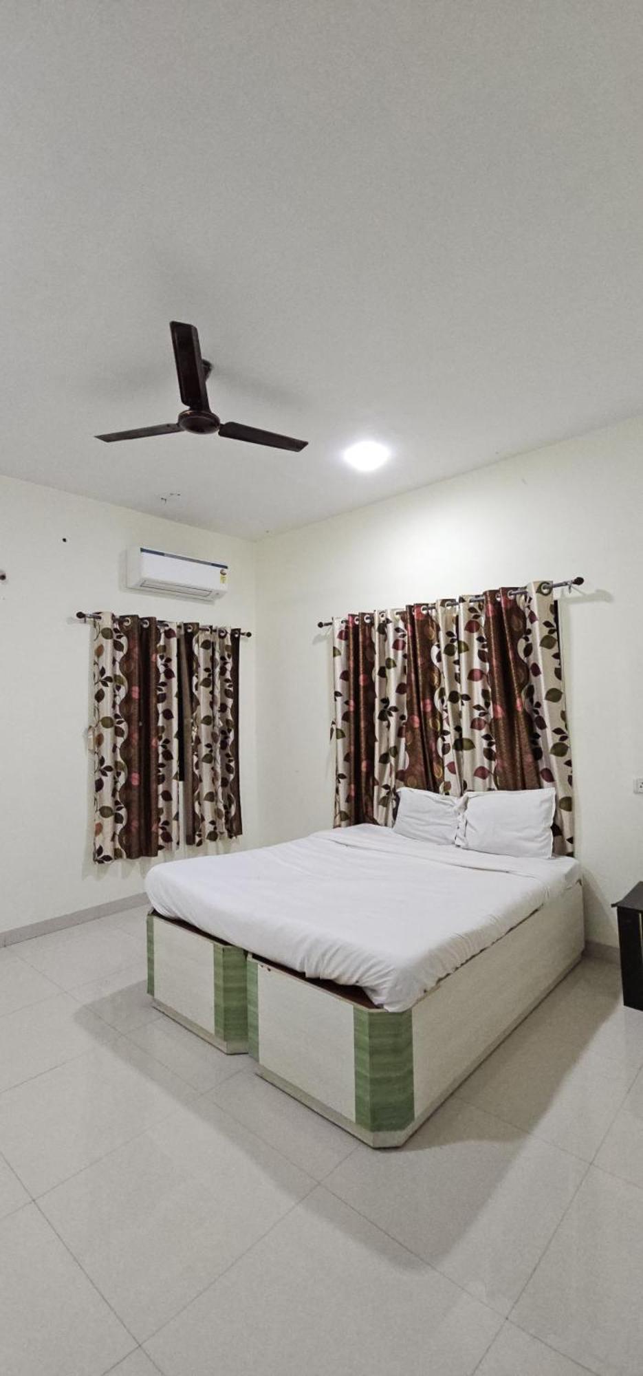 Blue Bell Homestay Lonavla Exterior foto