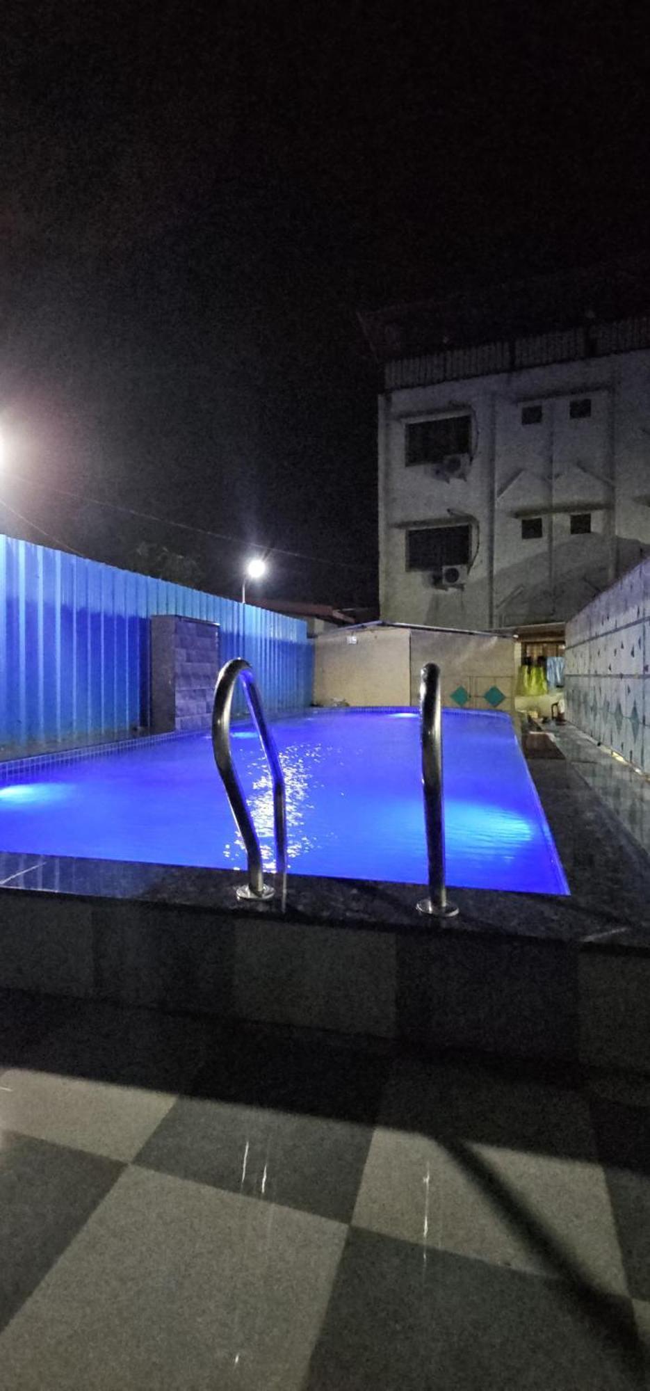 Blue Bell Homestay Lonavla Exterior foto